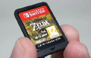 Zelda; Nintendo game cartridge